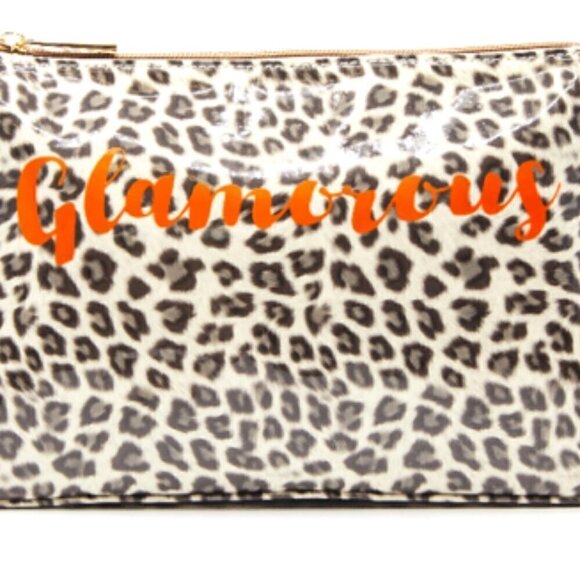 Leopard print Vegan Leather GLAMOROUS Travel Gym Carry on  Cosmetic bag  NEW - Picture 1 of 1